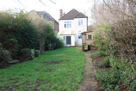3 bedroom detached house to rent, Knole Road, Dartford, Kent, DA1 3JN