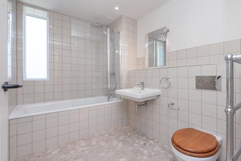 1 bedroom apartment for sale, Manor Park, London SE13