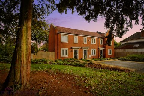 3 bedroom end of terrace house for sale, Coates Lane, High Wycombe, HP13