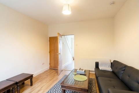 5 bedroom terraced house to rent, Nottingham NG7