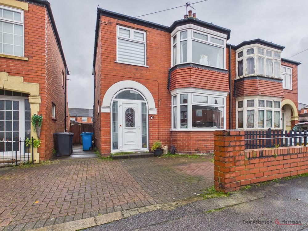 3 Bedroom House - semi-detached for Sale