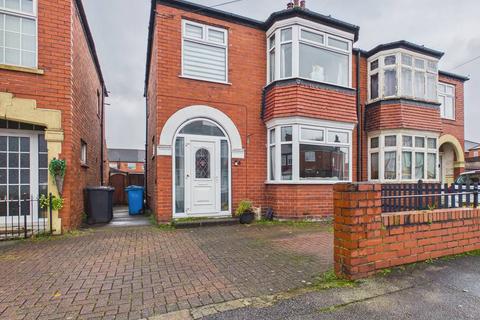 3 bedroom semi-detached house for sale, Wensley Avenue, Hull, HU6 8QY