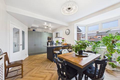 3 bedroom semi-detached house for sale, Wensley Avenue, Hull, HU6 8QY