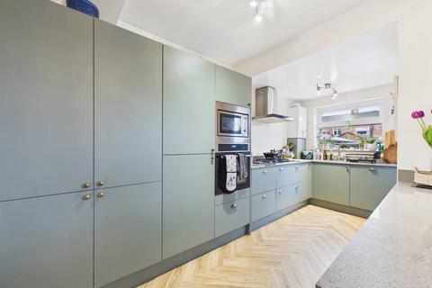 3 bedroom semi-detached house for sale, Wensley Avenue, Hull, HU6 8QY