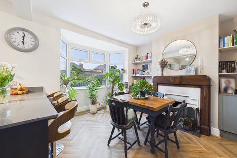 3 bedroom semi-detached house for sale, Wensley Avenue, Hull, HU6 8QY