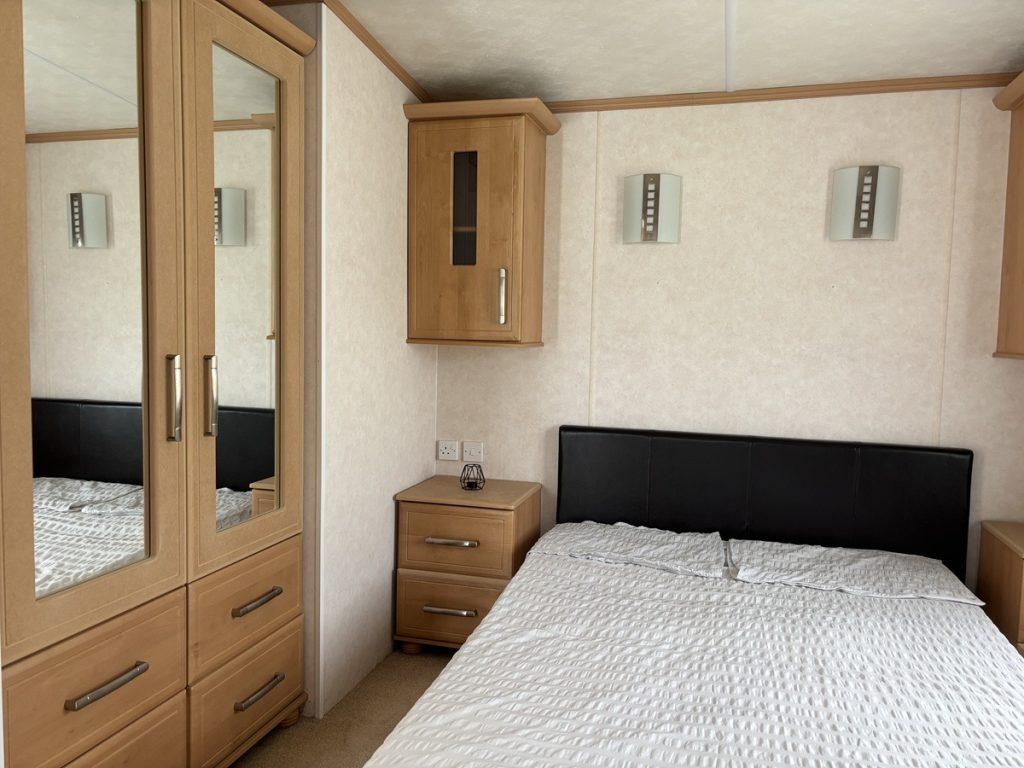 7 Ww Main Bedroom