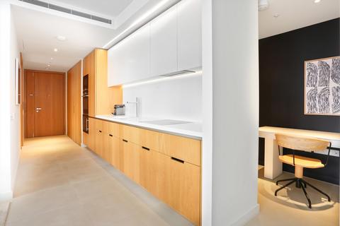 undefined, London Bridge Street, London SE1