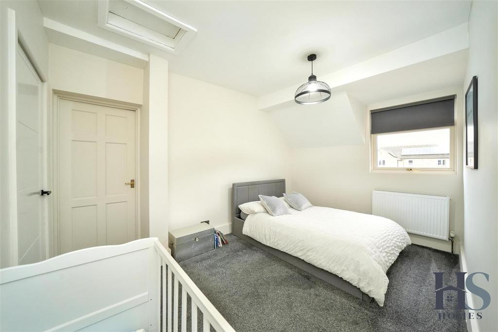 Bed5a.jpg