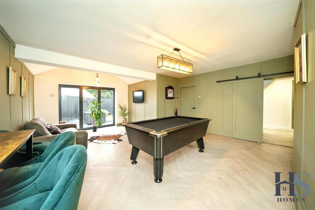 Games room 2.jpg