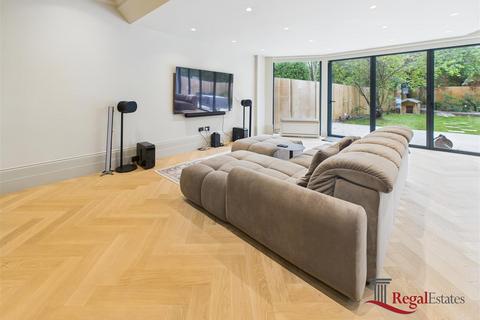 undefined, St. Gabriels Road, London, NW2 4DS