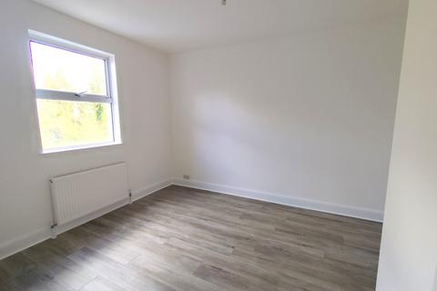 2 bedroom flat to rent, Florence Road, London N4