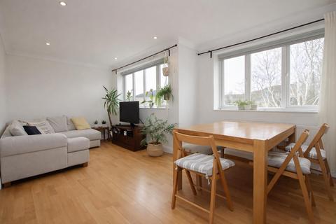1 bedroom flat for sale, Nuland Court,Drayton Road, Borehamwood