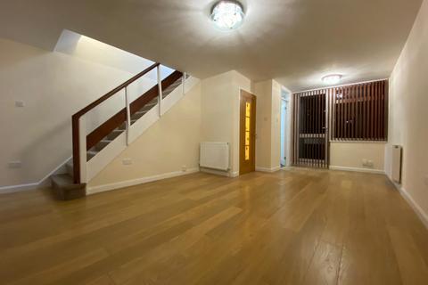 2 bedroom maisonette to rent, Park Close, Birmingham B24