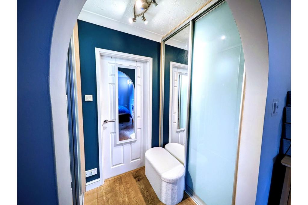 Master Dressing Room