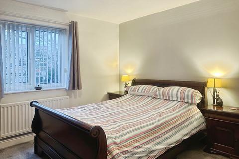 2 bedroom flat for sale, Morrit Court, Benton, Newcastle upon Tyne, NE7