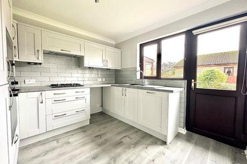 2 bedroom detached bungalow for sale, Grangewood, East Hunsbury, Northampton NN4