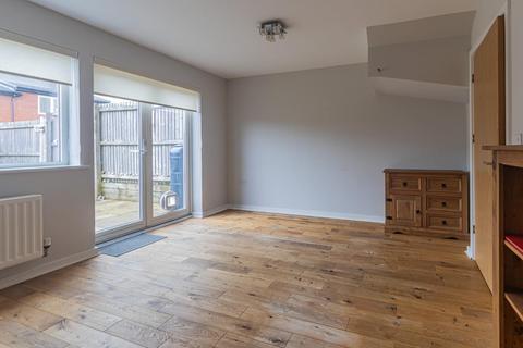 undefined, Trem Elai, Penarth CF64