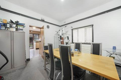 undefined, Romford Road, London, E7