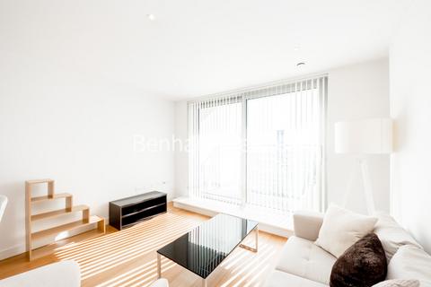 Pan Peninsula Square, Canary Wharf E14