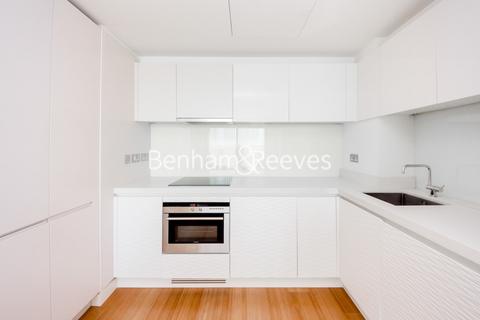 1 bedroom apartment to rent, Pan Peninsula Square, Canary Wharf E14