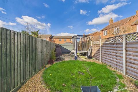 2 bedroom terraced house for sale, Howletts Close, Aylesbury
