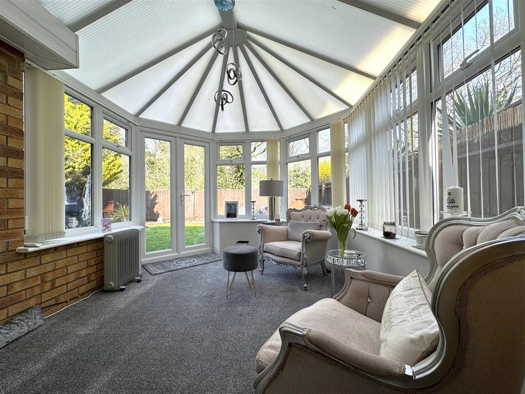Conservatory 380