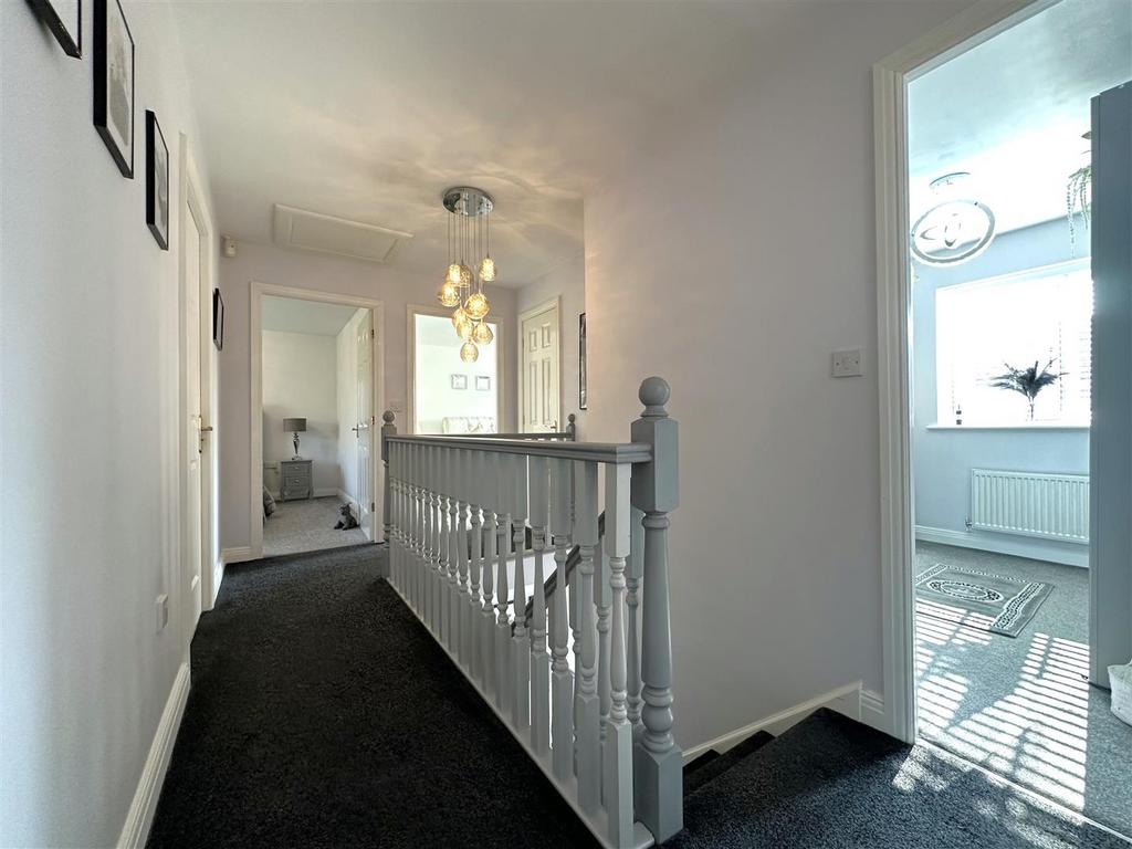 First Floor Landing 411