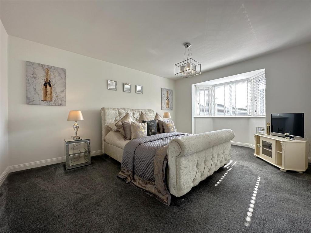 Master Bedroom 416