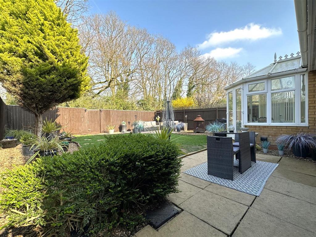 Delightful Rear Garden 463