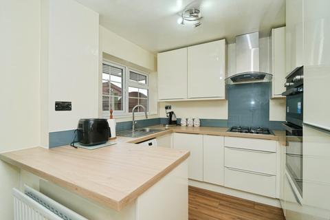 3 bedroom semi-detached house for sale, Cambourne Drive, Wigan, WN2