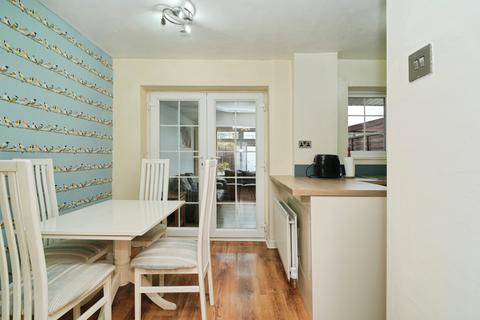 3 bedroom semi-detached house for sale, Cambourne Drive, Wigan, WN2