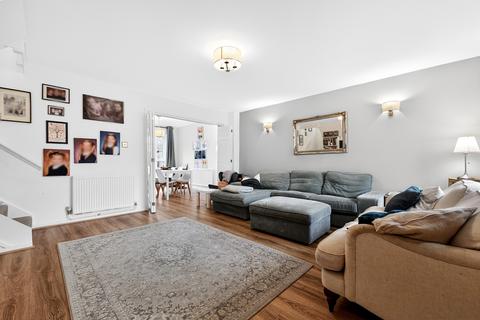 5 bedroom detached house for sale, Montgomery Close, Grays, RM16