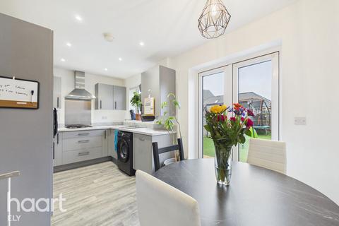 3 bedroom semi-detached house for sale, Shire Way, Witchford