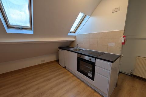 undefined, Watling Avenue, Burnt Oak/Edgware HA8