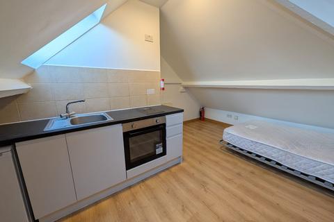 undefined, Watling Avenue, Burnt Oak/Edgware HA8