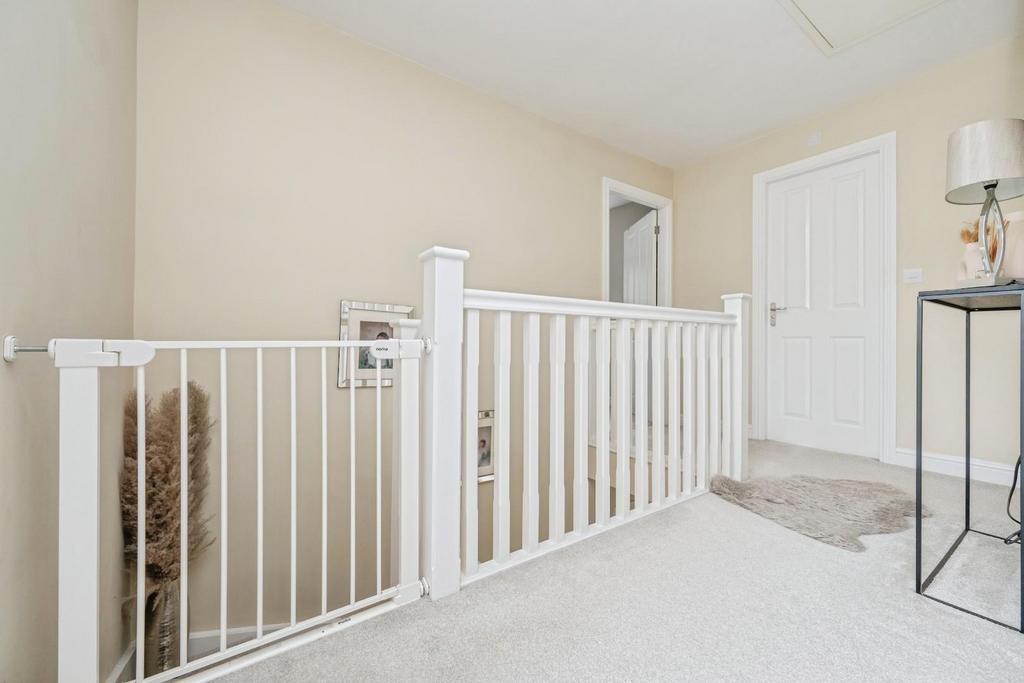 22croftclose-17.jpg