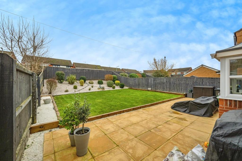 22croftclose-11.jpg