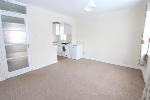 undefined, Batchwood Court, Batchwood Drive, St. Albans