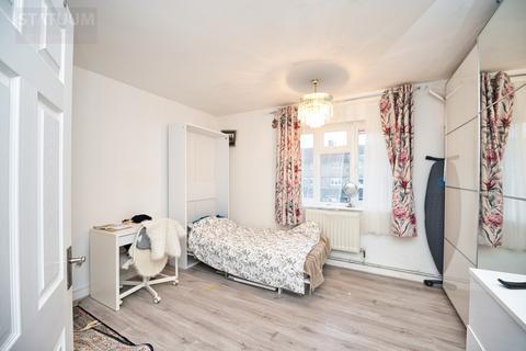 undefined, Churchill Terrace, Waltham Forest, Chingford, London, E4