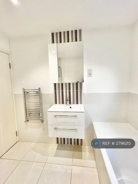 Upstairs Bathroom