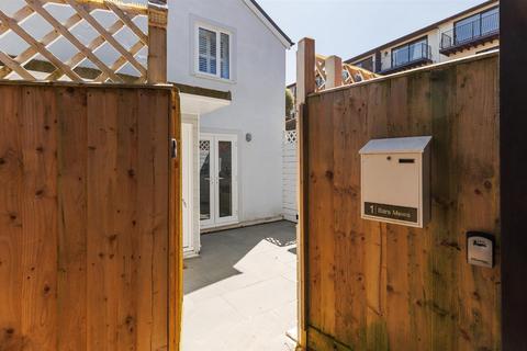 3 bedroom semi-detached house for sale, Cowes, Isle of Wight