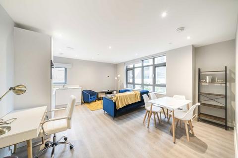 undefined, Lampton Road, Hounslow TW3