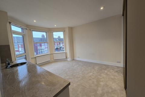 Studio to rent, STUDIO - 10 ABERDEEN ROAD, NW10