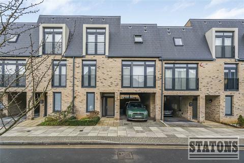 4 bedroom terraced house for sale, Helios Way, Barnet, EN5