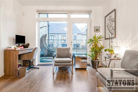 4 bedroom terraced house for sale, Helios Way, Barnet, EN5