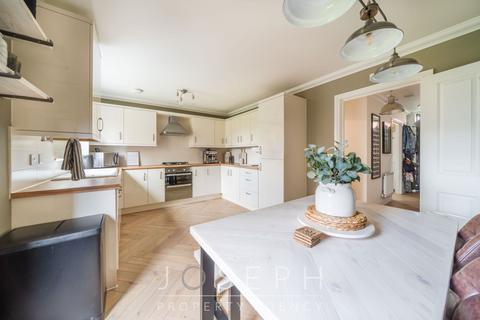 3 bedroom townhouse for sale, Willis Crescent, Ipswich, IP4