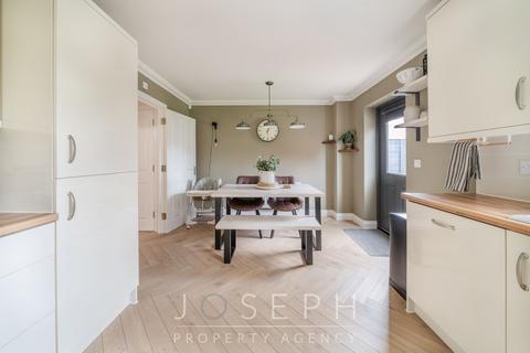 3 bedroom townhouse for sale, Willis Crescent, Ipswich, IP4