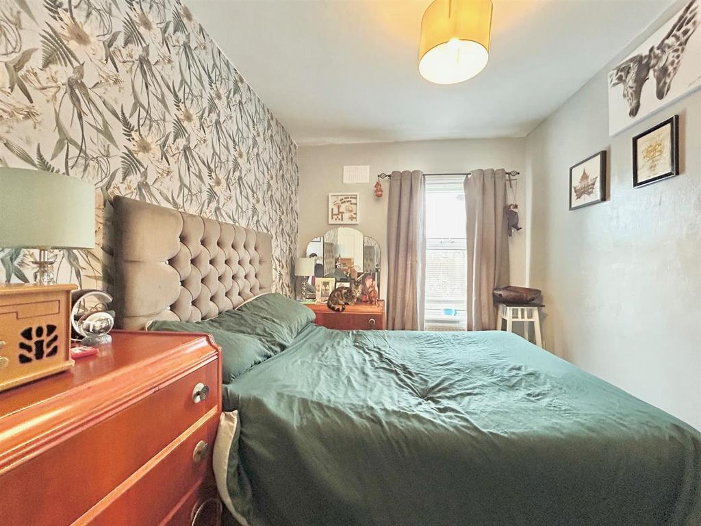 Bedroom 2.jpg