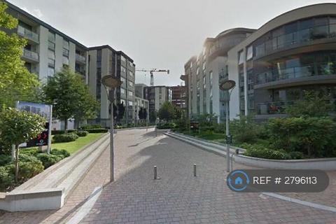 undefined, Ealing Road, Brentford, TW8