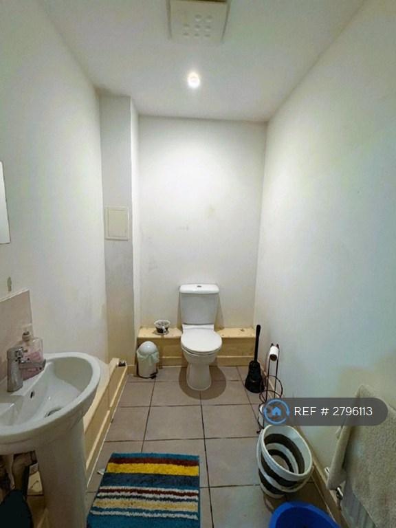 Toilet2